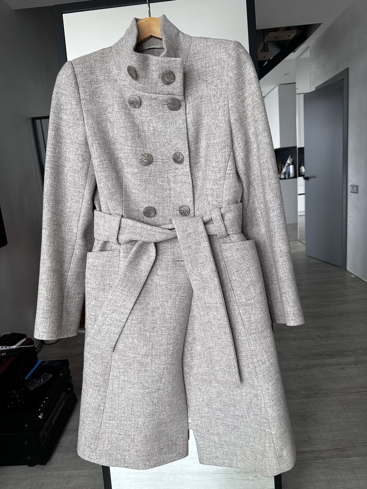 Пальто жіноче нове , розмір м