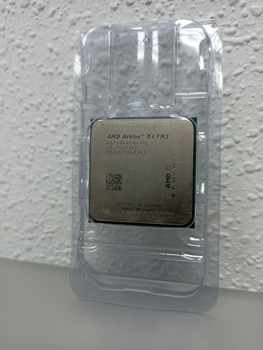 AMD Athlon X4 760K 3800/4100 MHz  100W  4MB Socket FM2/FM2+