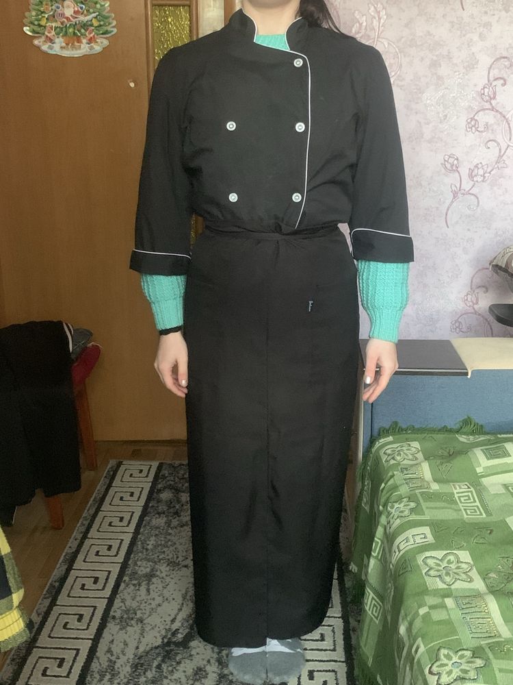 Продам набір форми для кухаря-офіціанта