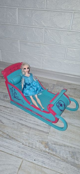 Єльза frozen з санями