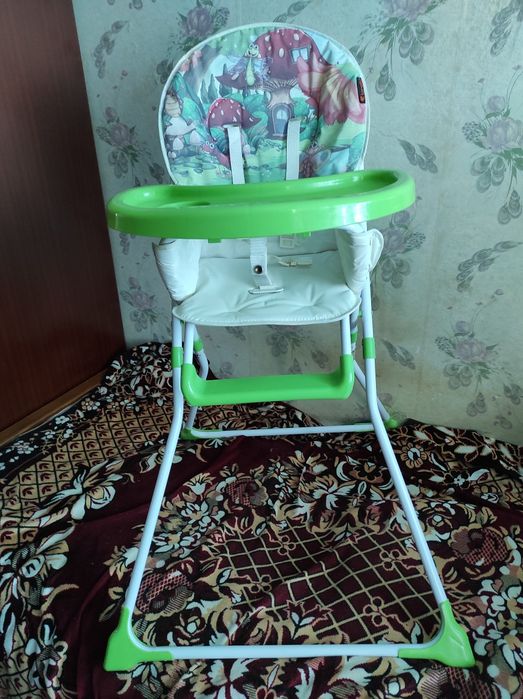 Стільчик для годування