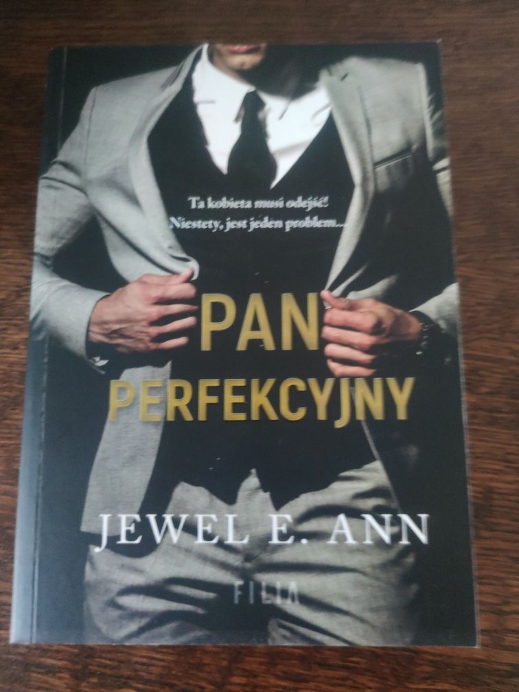 Pan Perfekcyjny Jewel E. Ann