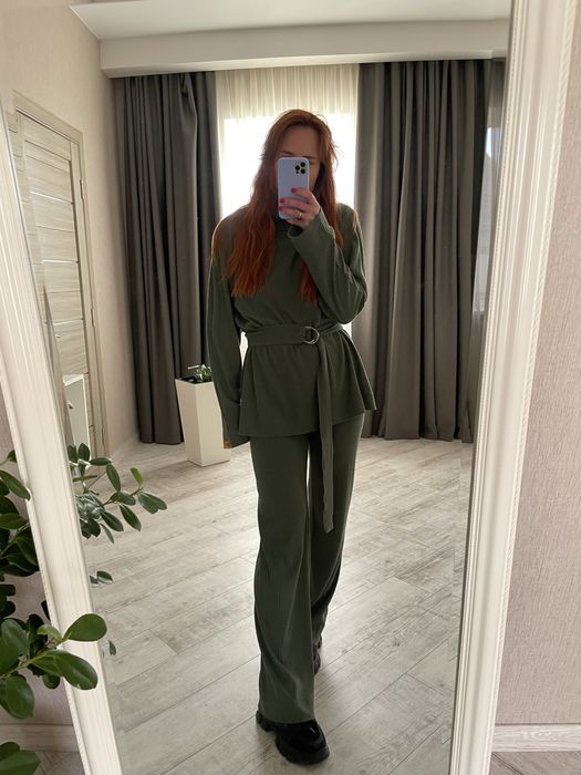 Костюм с брюками