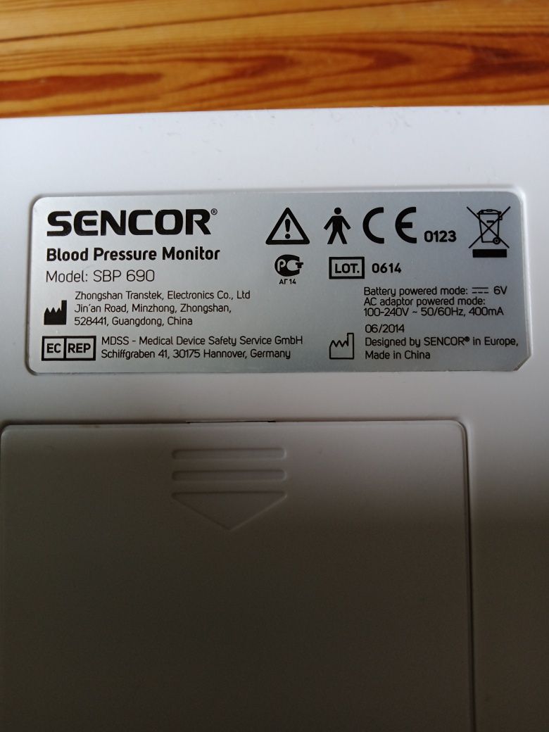 Ciśnieniomierz naramienny cyfrowy Omron SBP 690