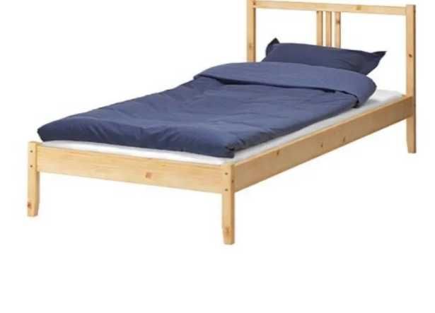 Cama de pinho maciço 90×200 com estrado e colchão