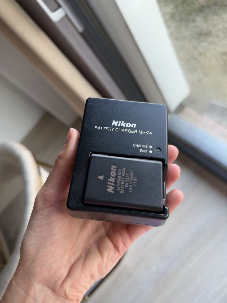 Aparat Nikon D5100 + Obiektyw 18-55 mm VR Kit plus etui karta 16 GB