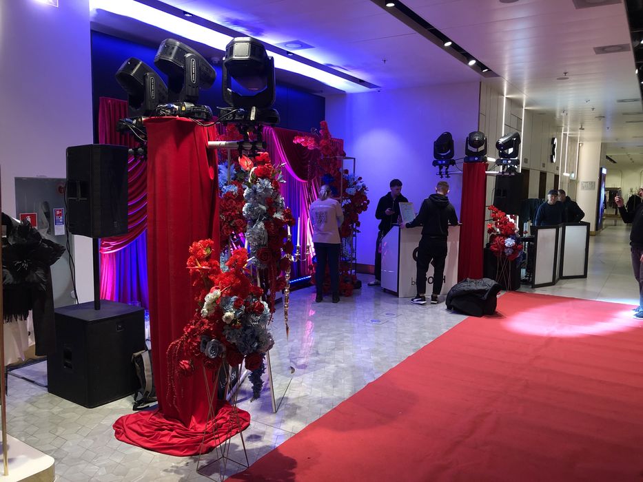 Прокат звуку, світла, сцени, LED-екрана | Під ключ