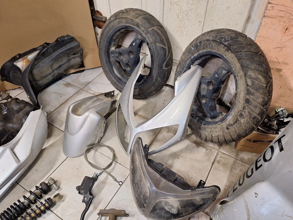 Peugeot Speedfight 2 części owiewki koło amor lampa chłodnica plastik