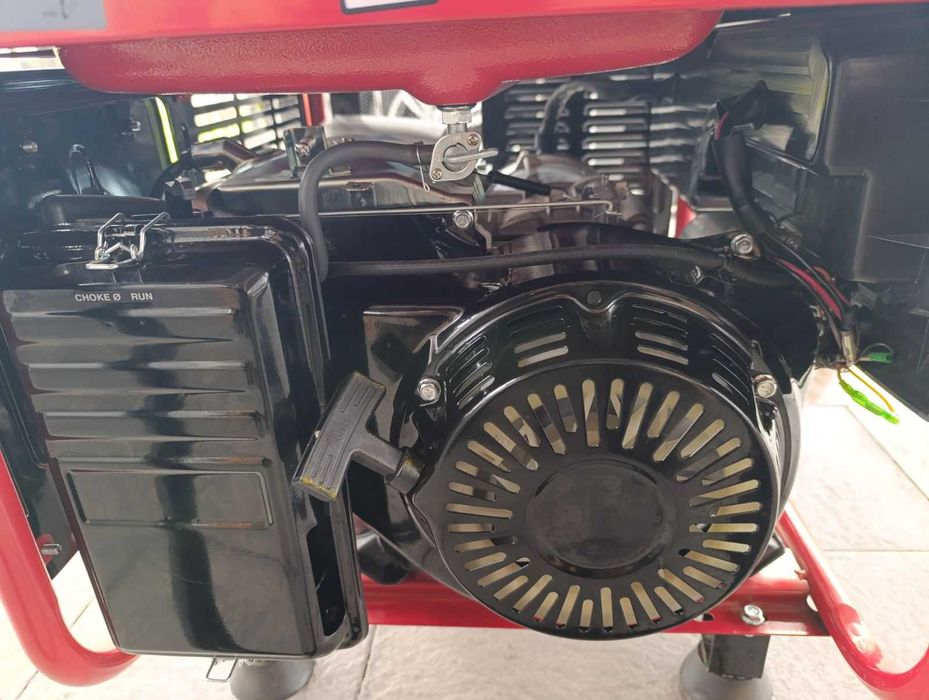 Продам бензиновий генератор Einhell TC-PG 55/E5 5.5 кВт.