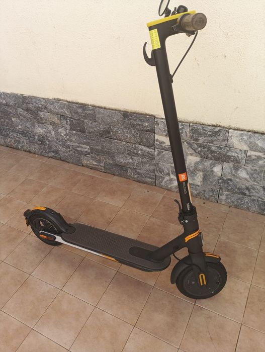 Xiaomi Mi Electric Scooter Essential Trotinete Elétrica