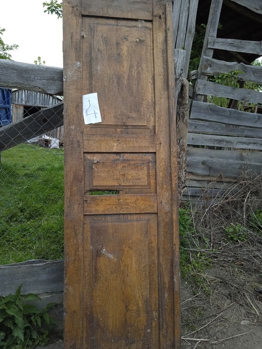 Двері різних розмірів