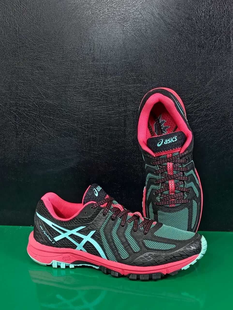 Беговые женские кроссовки Asics GEL-FUJIATTACK 5 Оригинал