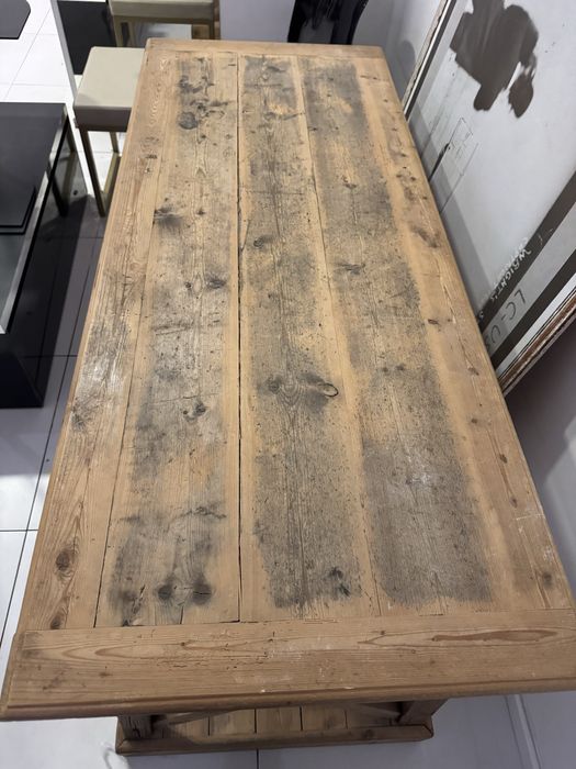 Stół dębowy postarzany