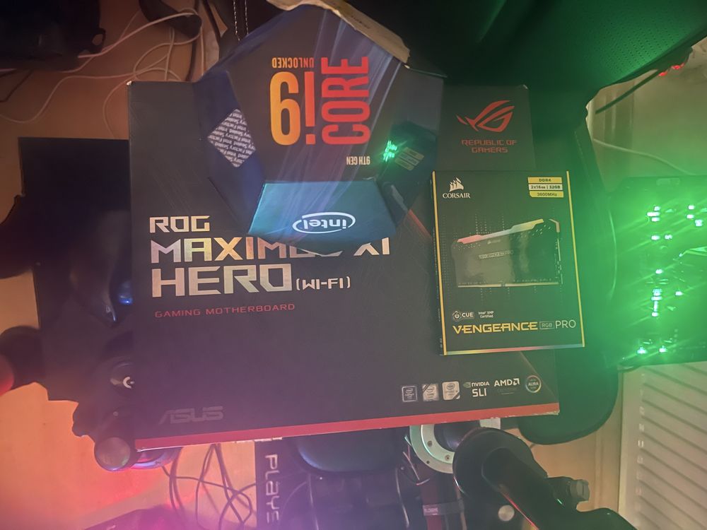 PC 3090 +I9 9900k OC 5.0ghz +Asus ROG Maximus XI WiFi +AIO +DDR4 32GB