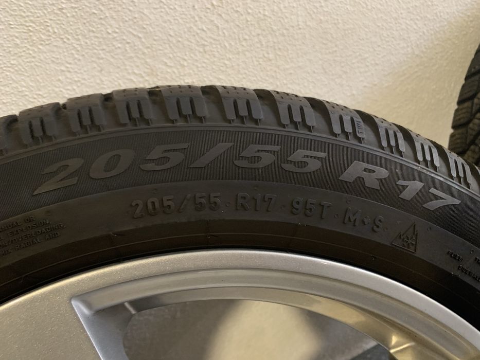 4 jantes  e pneus pirelli 205/55r17