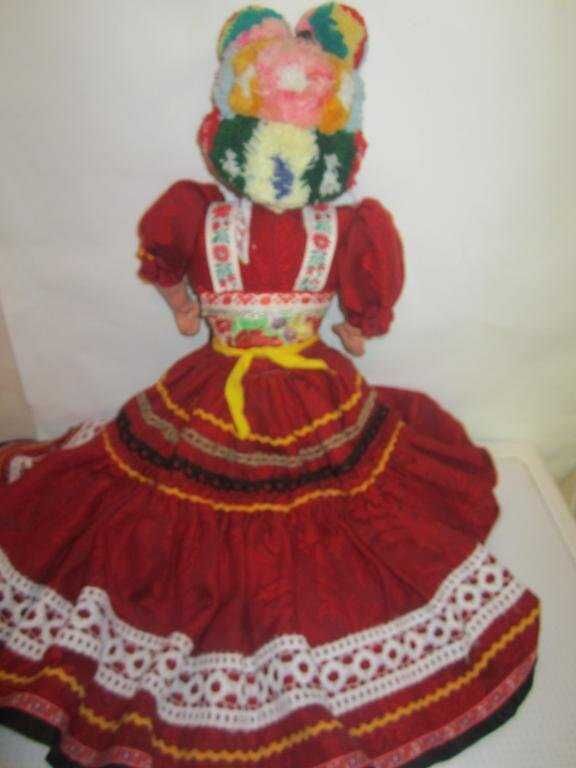 Лялька кукла в национальном костюме 55см композит или фарфор Венгрия