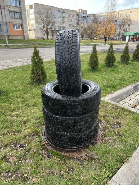 Продам зимові Покришки (резина)  Hankook R15