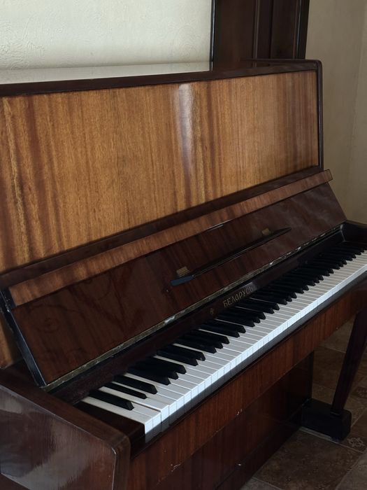 Фортепіано безкоштовно, самовивіз