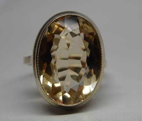 Przedwojenny pierścionek cytryn 7,50 ct. srebro złocone R.12