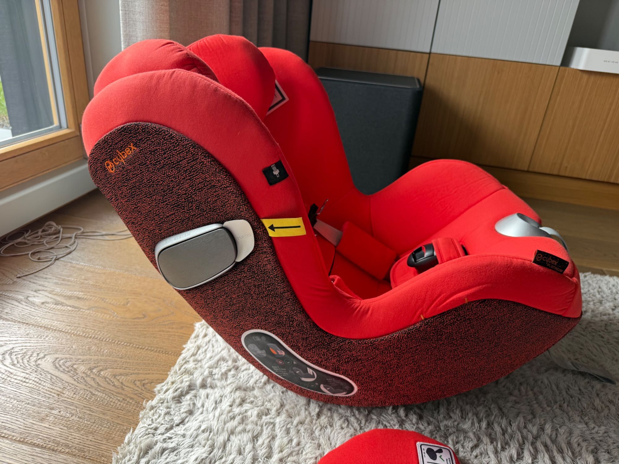 Cybex Sirona Z i-size plus z BAZĄ obrotową (uprany)