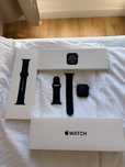 Apple Watch SE (gen 2) 44mm Midnight Cellular