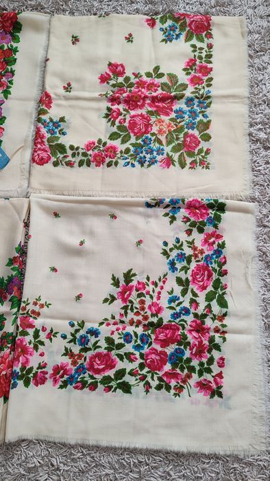 Хустки в українському стилі Нові шерстяні