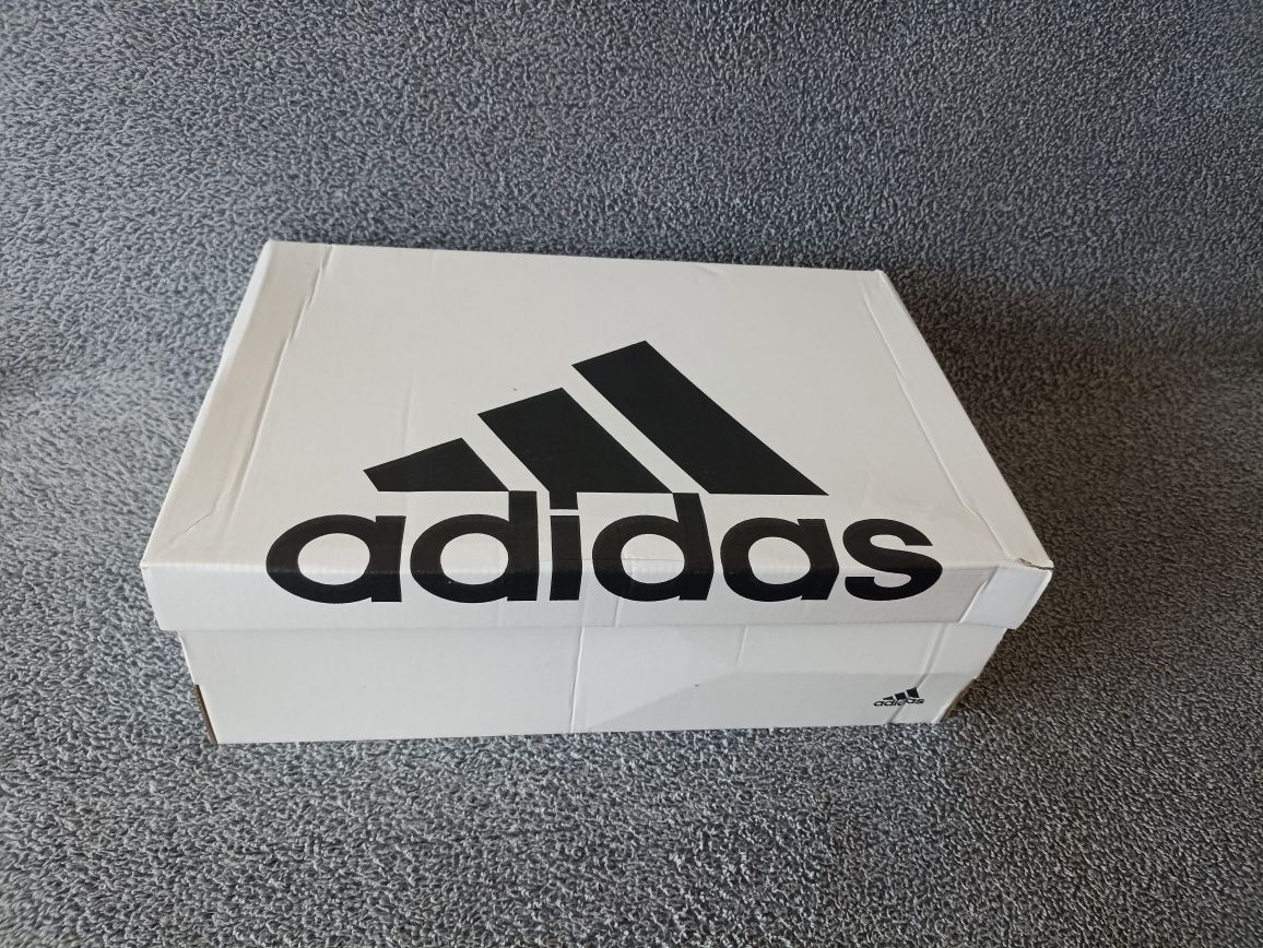 adidas - RUN84      R.46 2/3