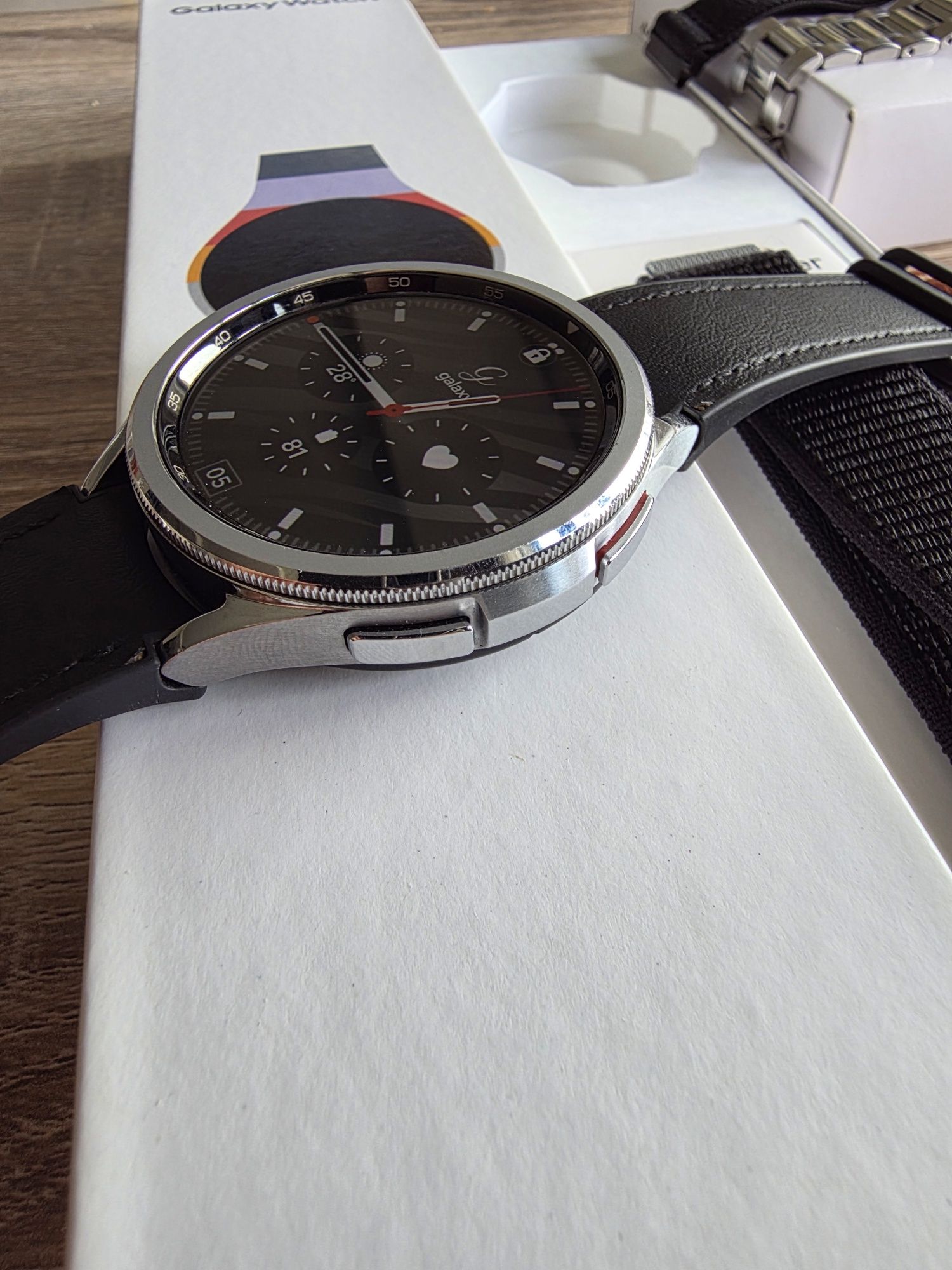 Samsung Galaxy Watch 6 Classic 47mm Prateado (Silver) + extras