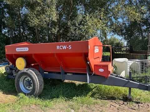 Sprzedaż wapna wraz z możliwością wynajęcia rozrzutnika do wapna