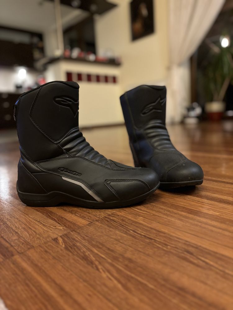 Buty motocyklowe alpinestars