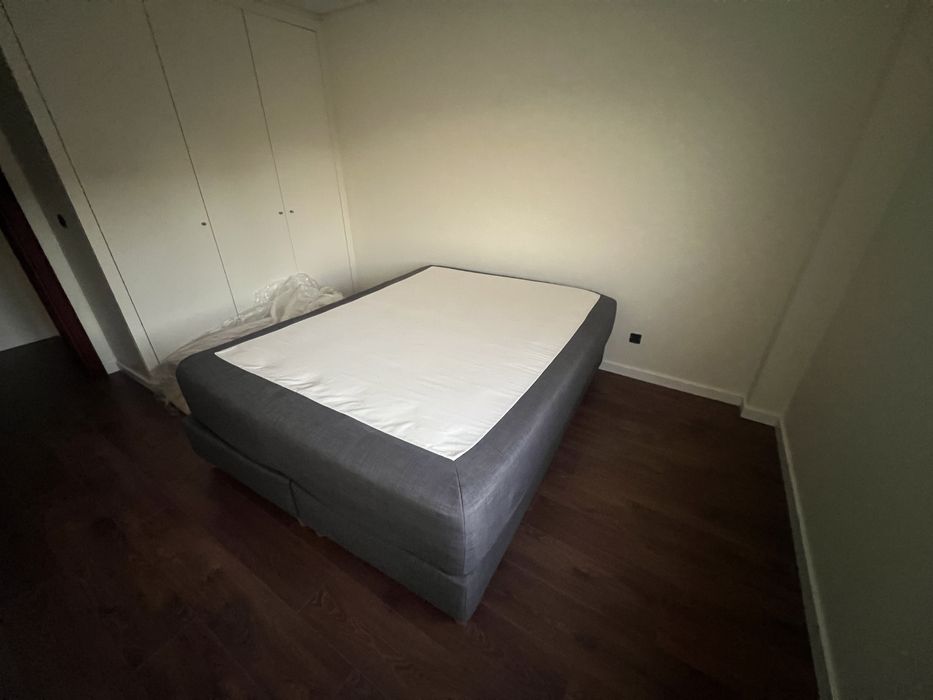 Vendo cama 160 x 200 cinza