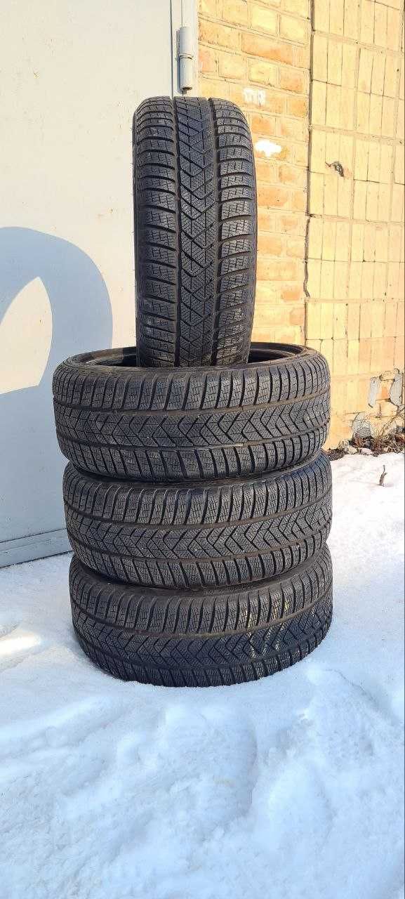 Pirelli Winter Sottozero 3 245/40 R19 98H