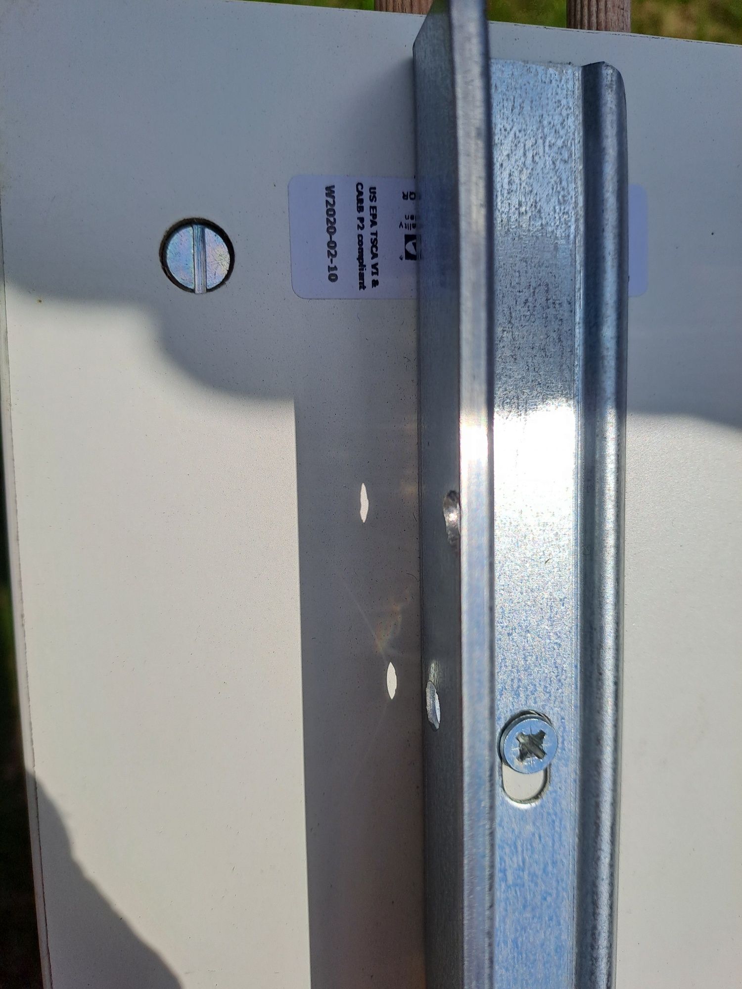 łózko IKEA  kolor biały bez stelaża i materaca. 90/200