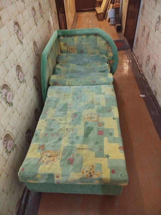 Детский подростковый диван