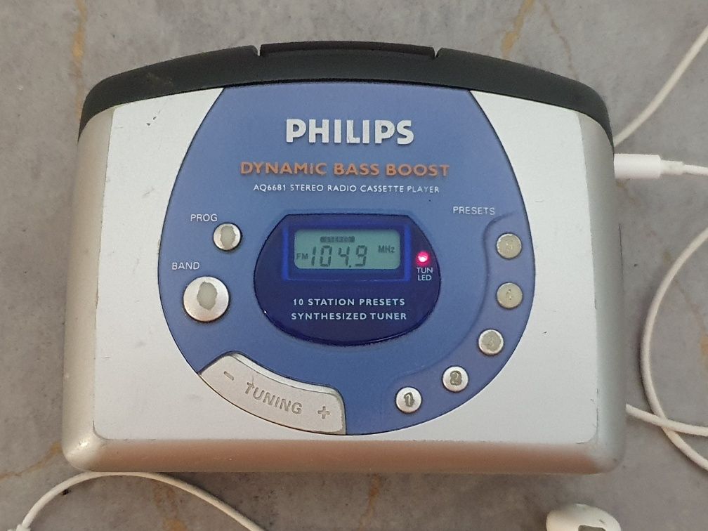 Odtwarzacz przenośny walkman Philips aq6681 z radiem