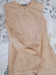 Conjunto em linho bordado de blusa e calça