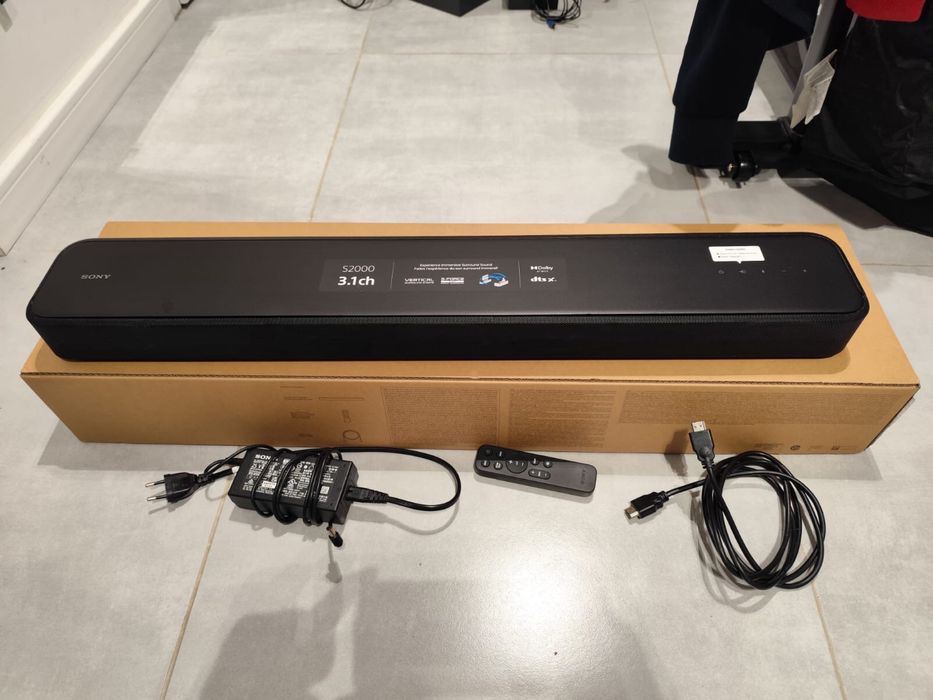 Czarny Soundbar HT-S2000 SONY stan idealny