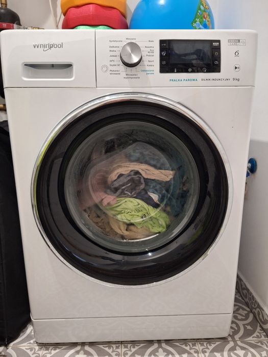 Pralka Whirpool 9kg 1400 obr