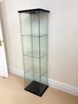 Vitrine ikea preta