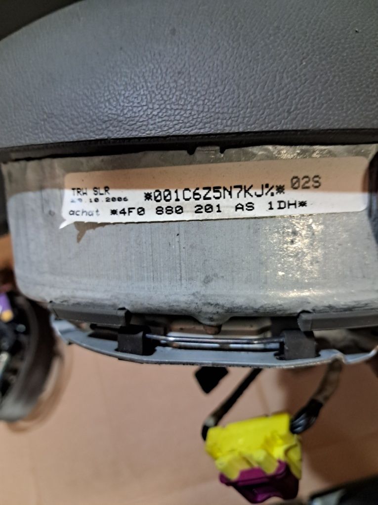 Deska rozdzielcza kokpit Audi A6 C6 kolor szary Achat