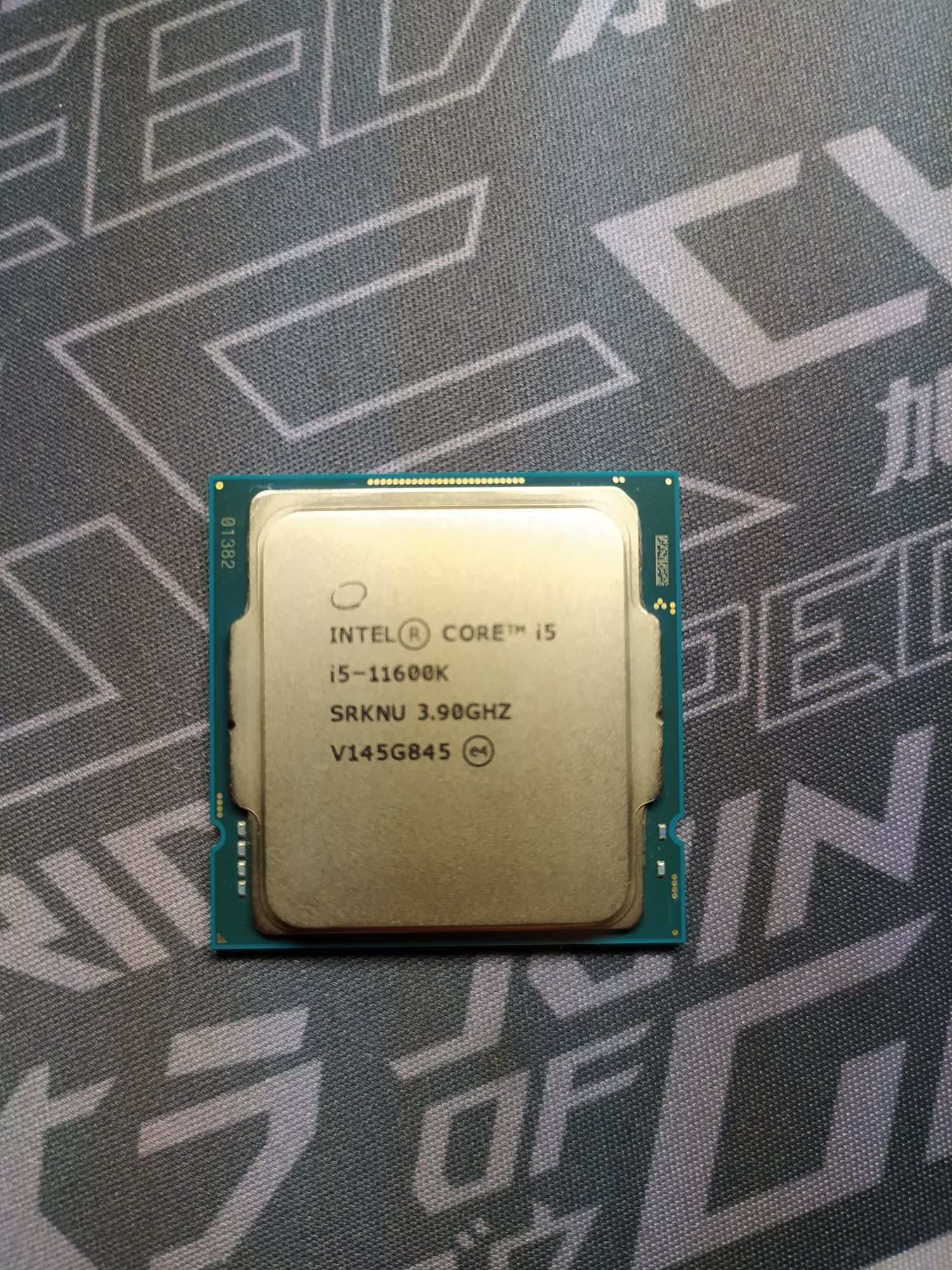 Процессор Intel Core i5-11600K ще на гарантії
