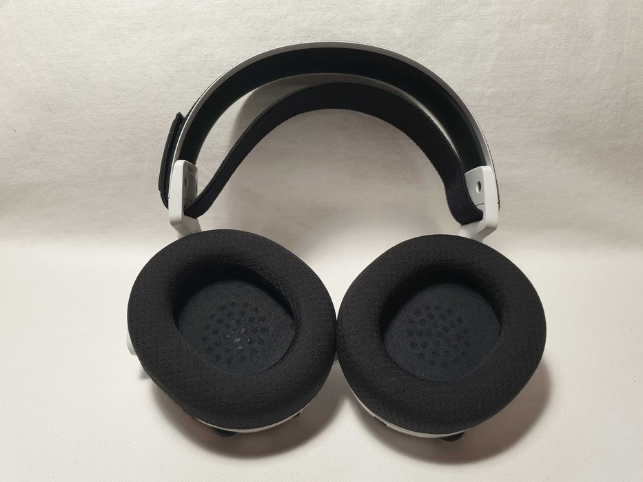 Słuchawki bezprzewodowe SteelSeries Arctis 7+WHITE - NOWE.