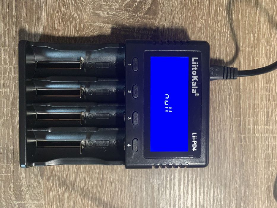 Універсальний зарядний пристрій LiitoKala-PD4