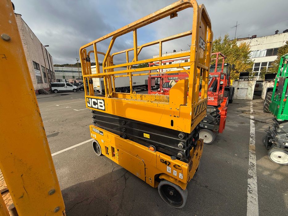 Електричний ножичний підйомник JCB S2632E 10 метрів, 250кг