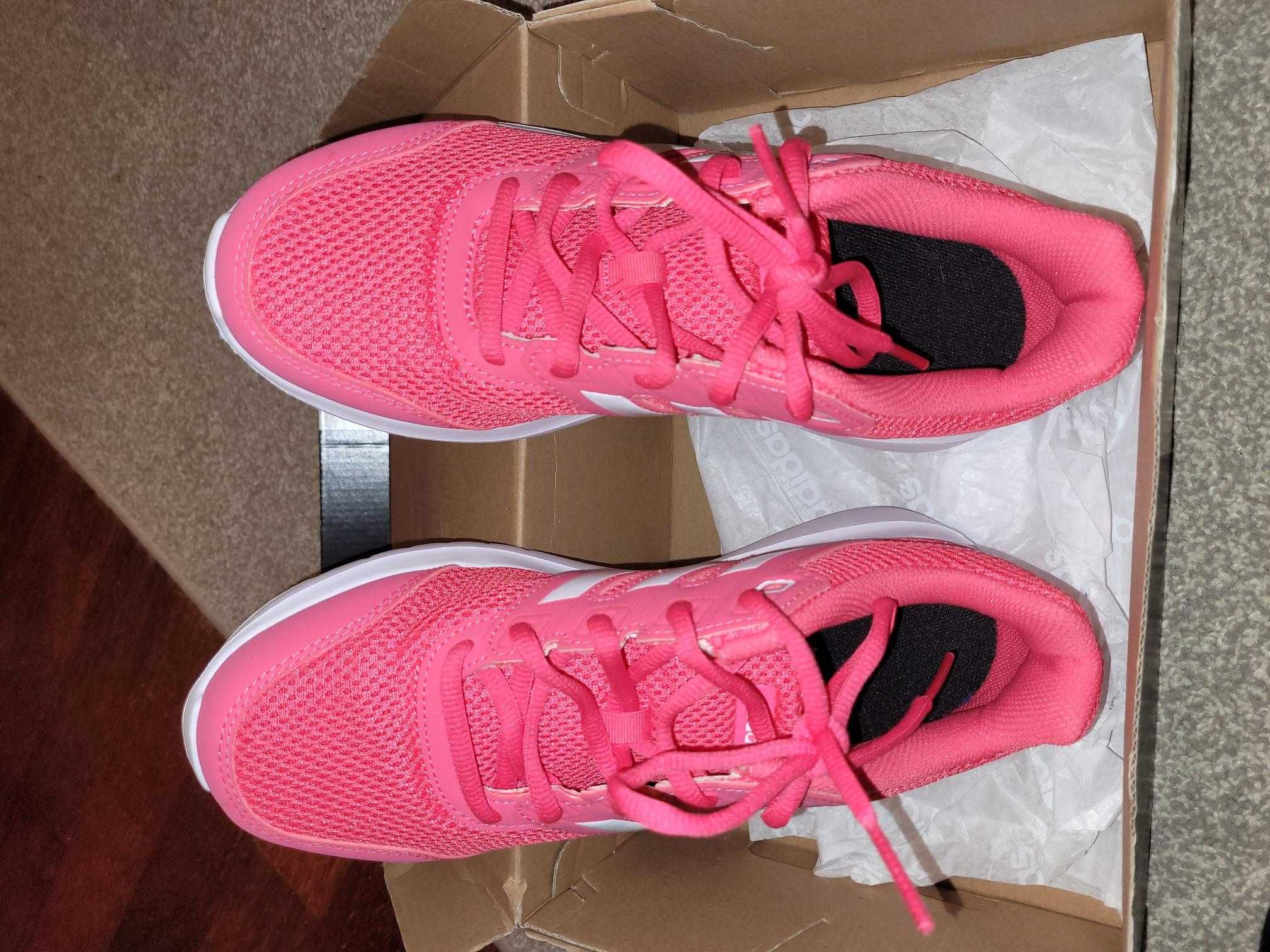 Damskie buty sportowe Adidas rozmiar 39.5.