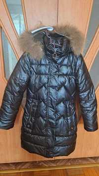 Зимняя куртка с натуральным мехом для девочки р.128