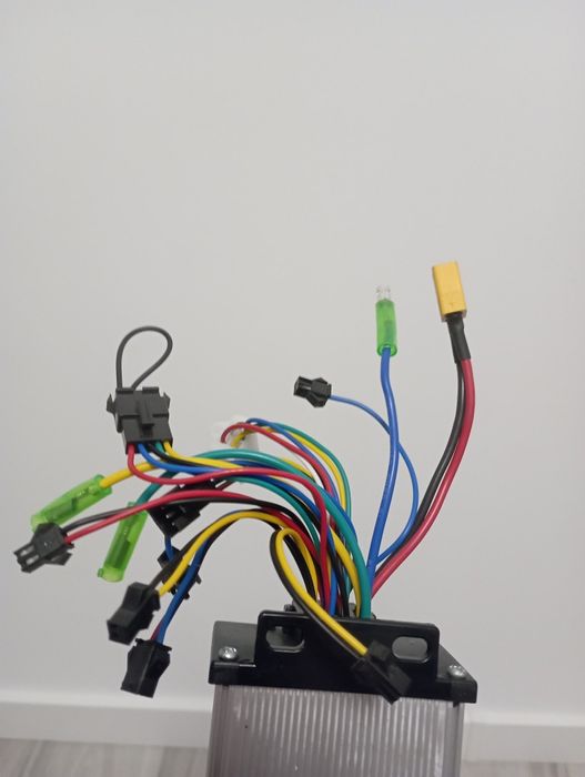 Sterownik roweru elektrycznego. 15-20A.Nowy..Dostepne 3 szt.