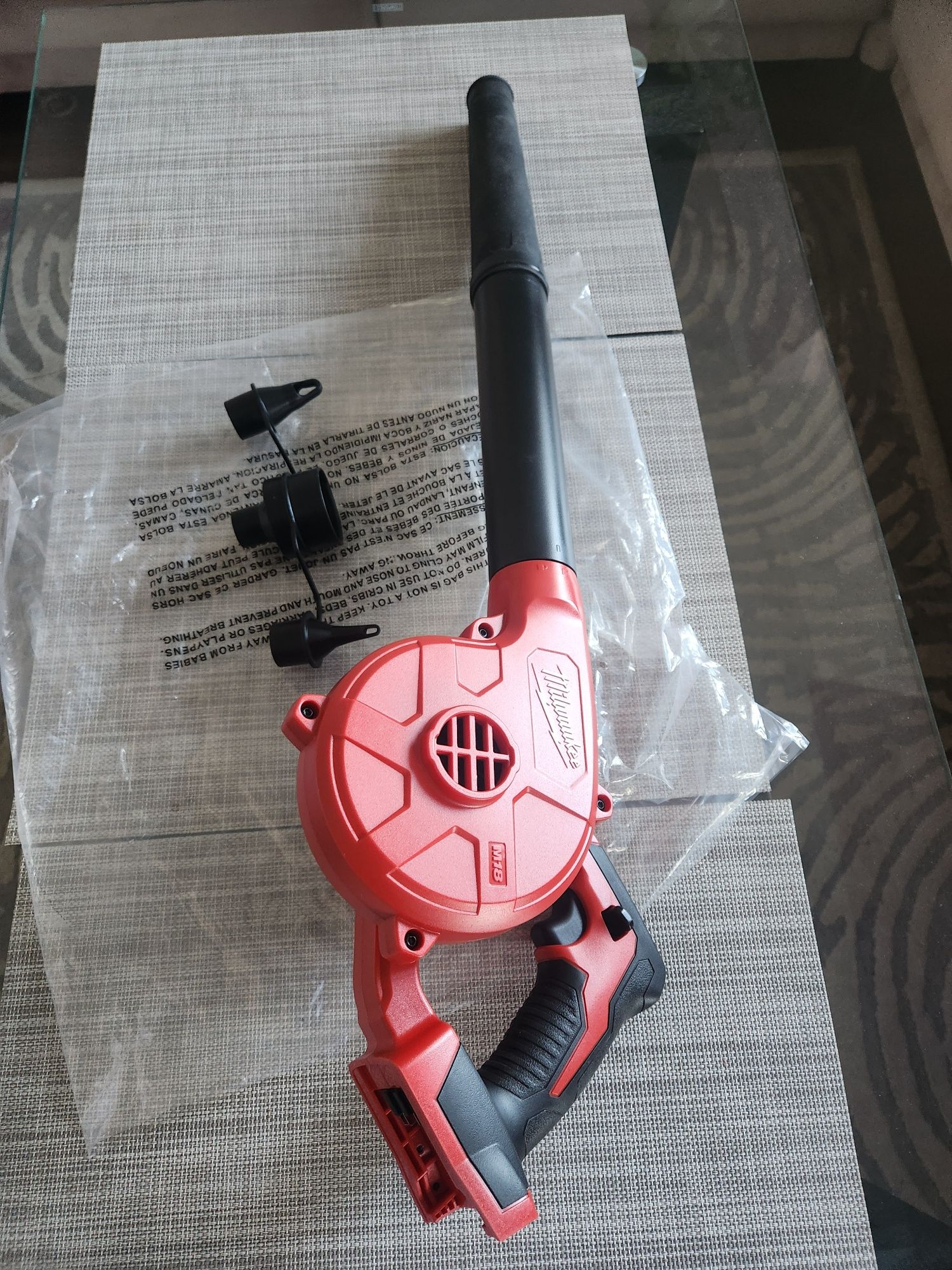 Dmuchawa Milwaukee m18 + latarka