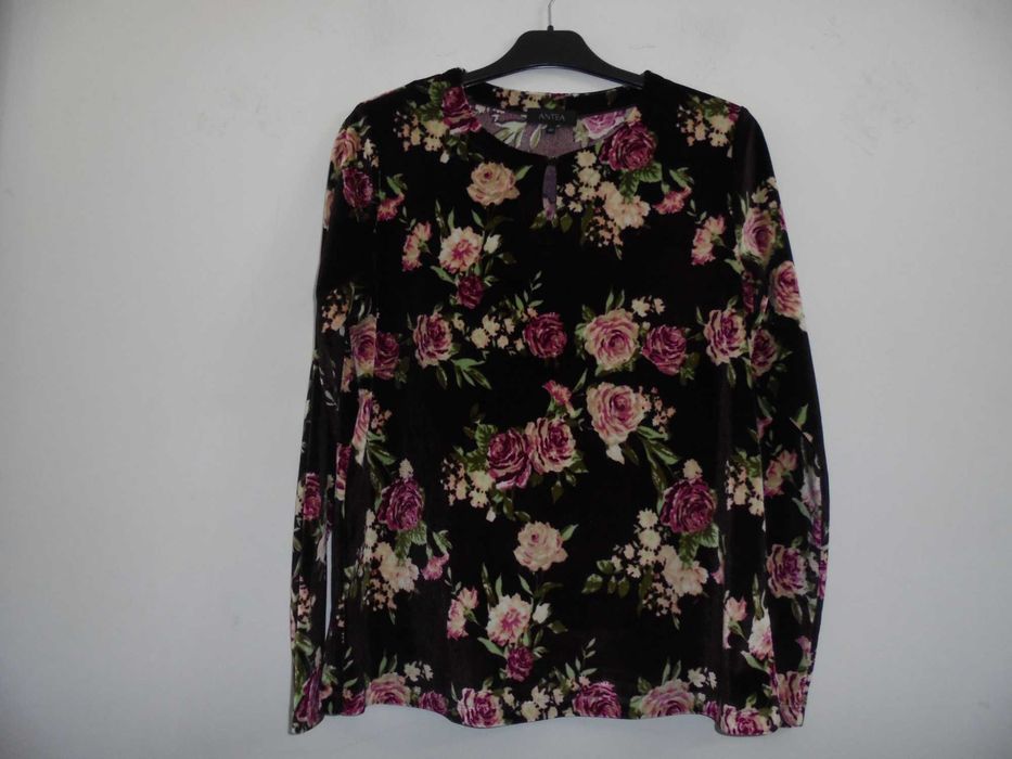 camisola de mulher muito colorida