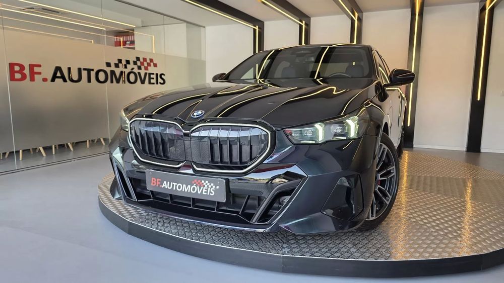 BMW 530 e Pack Desportivo M Pro